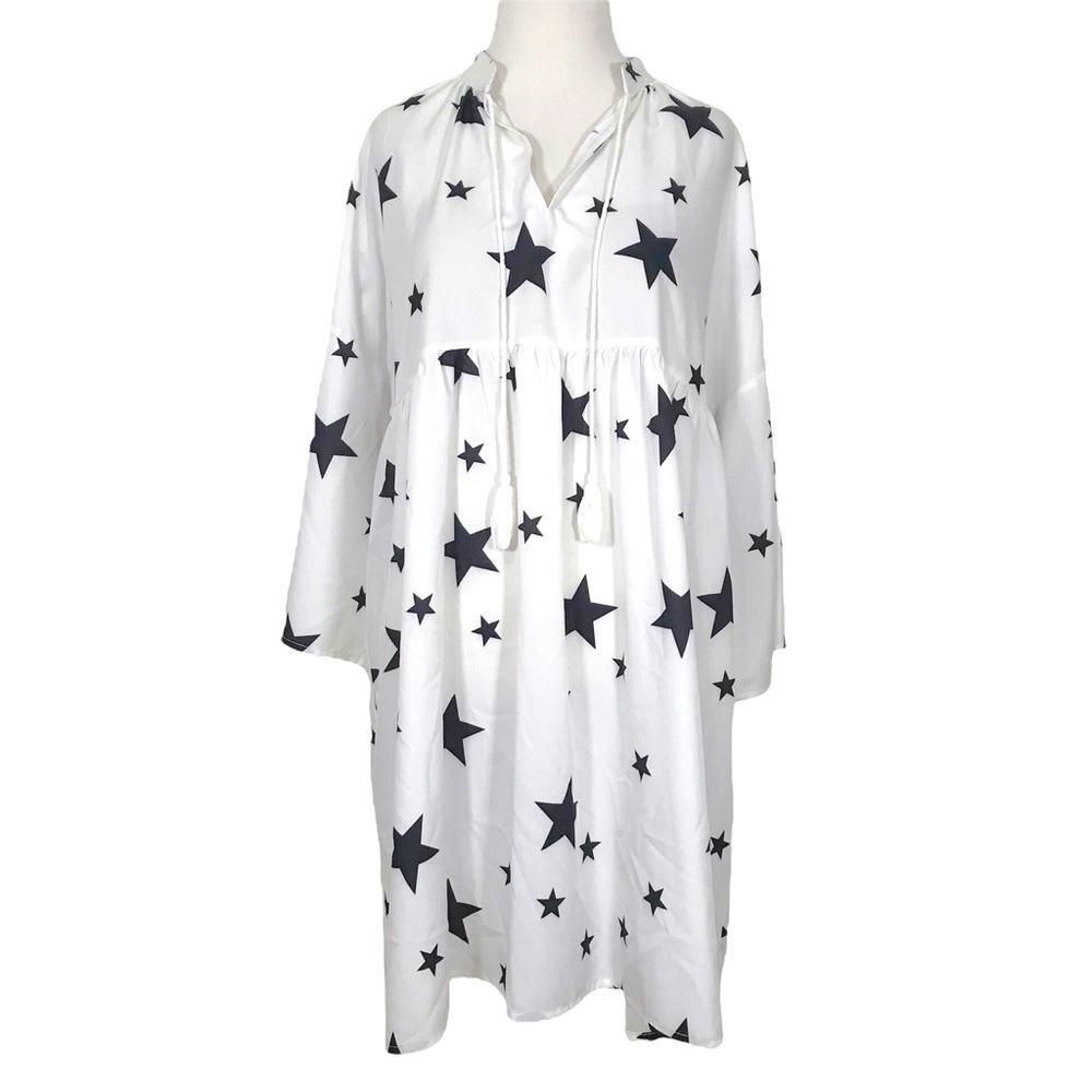 Black and White Star Print Flare Sleeve Dress Size Large